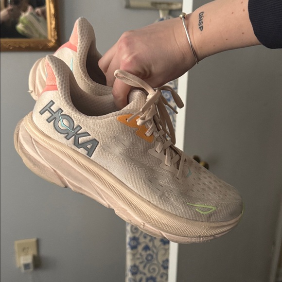 Hoka Clifton 9 Sneakers - Vanilla / Astral - Picture 4 of 9